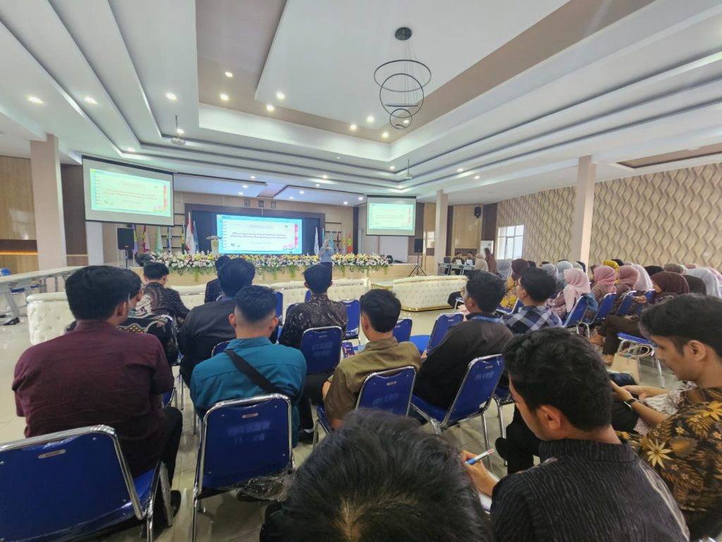 Kegiatan kajian pedagogik dengan tema "Meningkatkan Keterlibatan Siswa Melalui Media Pembelajaran Kreatif"