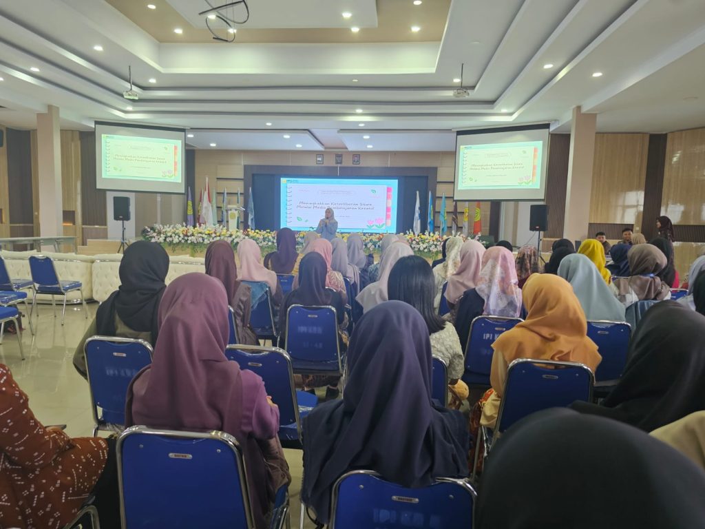 Kegiatan kajian pedagogik dengan tema "Meningkatkan Keterlibatan Siswa Melalui Media Pembelajaran Kreatif"