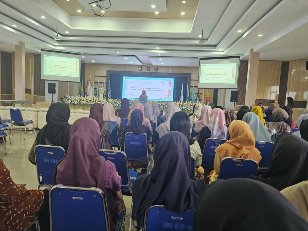 Kegiatan kajian pedagogik dengan tema "Meningkatkan Keterlibatan Siswa Melalui Media Pembelajaran Kreatif"