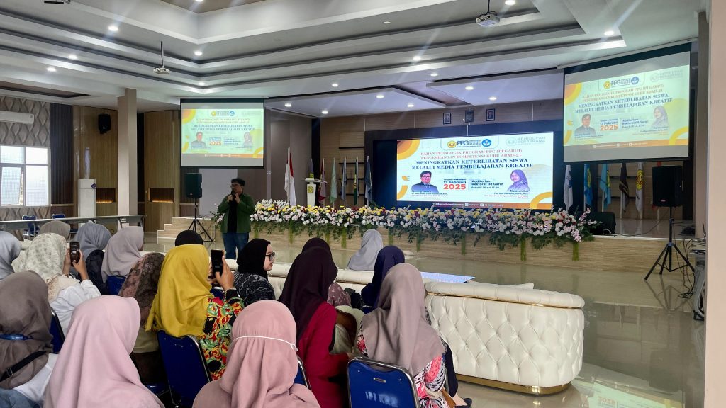 Kegiatan kajian pedagogik dengan tema "Meningkatkan Keterlibatan Siswa Melalui Media Pembelajaran Kreatif"