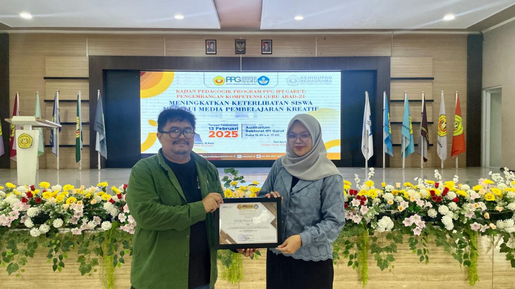 Kegiatan kajian pedagogik dengan tema "Meningkatkan Keterlibatan Siswa Melalui Media Pembelajaran Kreatif"