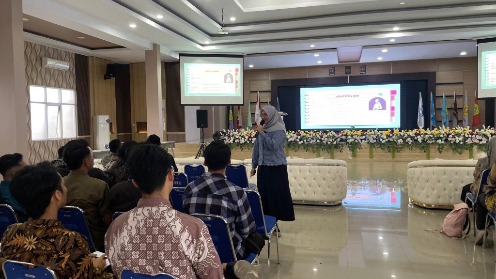 Kegiatan kajian pedagogik dengan tema "Meningkatkan Keterlibatan Siswa Melalui Media Pembelajaran Kreatif"